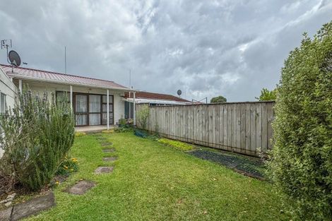 Photo of property in 6c Washington Square, Paeroa, 3600