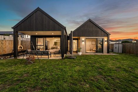 Photo of property in 23 Will Street, Huapai, Kumeu, 0810