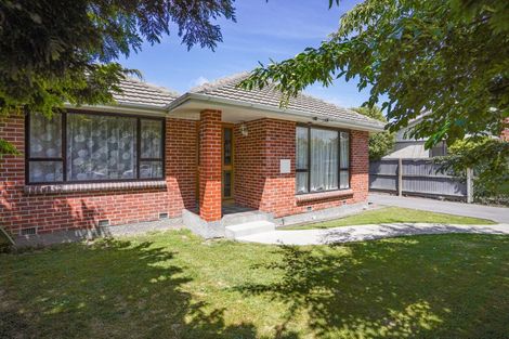 Photo of property in 18 Dunedin Street, Redwood, Christchurch, 8051