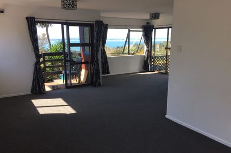 Photo of property in 111 Victory Road, Laingholm, Auckland, 0604