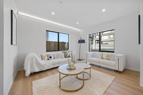 Photo of property in 11 Mill Hill Close, Flat Bush, 2019