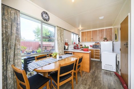 Photo of property in 4a Pinedale Parade, Milson, Palmerston North, 4414