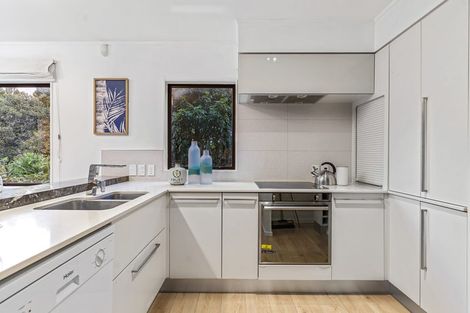 Photo of property in 3/244 Onewa Road, Birkenhead, Auckland, 0626