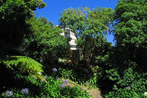 Photo of property in 15 Wesley Road, Kelburn, Wellington, 6012