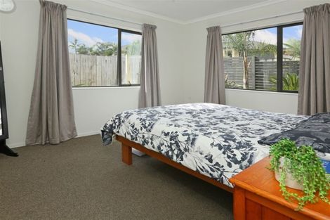 Photo of property in 6 Parkridge Way, Henderson, Auckland, 0612