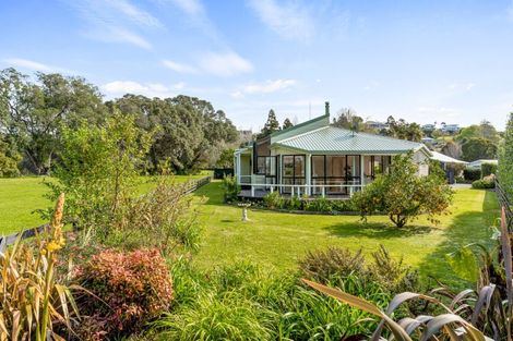 Photo of property in 111 Moana Anu Anu Avenue, Whangamata, 3620