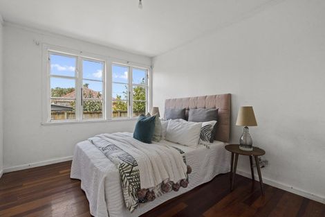 Photo of property in 36 Anderson Avenue, Point England, Auckland, 1072