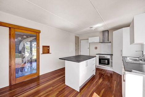 Photo of property in 8 Pacey Avenue, Hawera, 4610