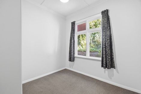 Photo of property in 105 Kaikorai Valley Road, Glenross, Dunedin, 9011