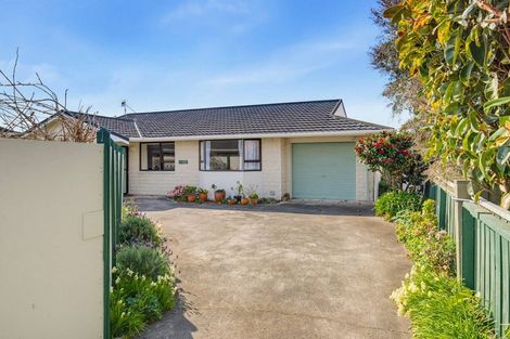 Photo of property in 43 Belvedere Avenue, Waikanae, 5036