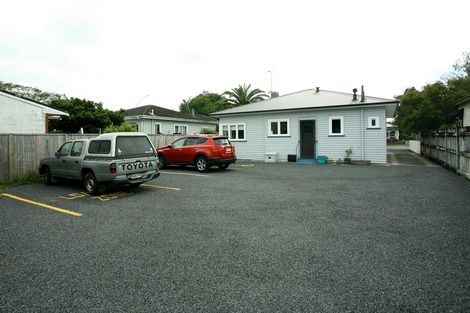 Photo of property in 98 Rifle Range Road, Dinsdale, Hamilton, 3204