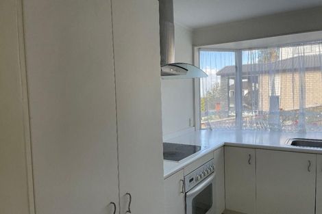 Photo of property in 2/17 Kells Place, Botany Downs, Auckland, 2010