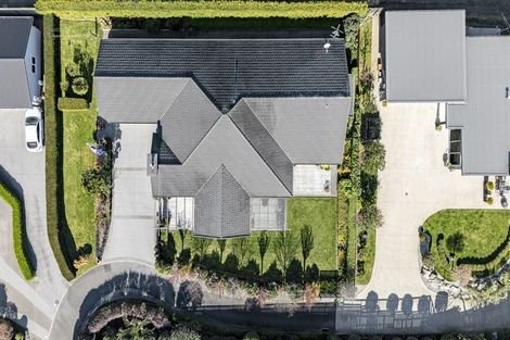 Photo of property in 7b Royal Heights, Glen Avon, New Plymouth, 4312