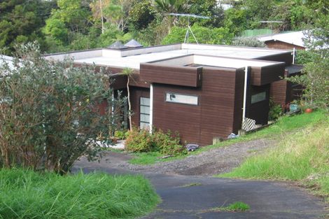Photo of property in 19 Warner Park Avenue, Laingholm, Auckland, 0604