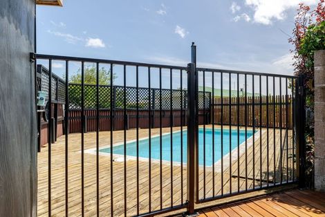 Photo of property in 73 College Street, Awapuni, Palmerston North, 4412