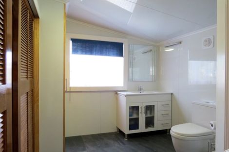 Photo of property in 112 Te Tiki Street, Coromandel, 3506