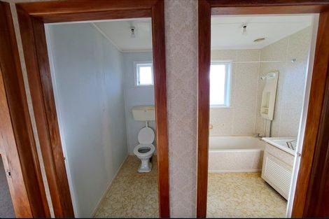 Photo of property in 84 Ngamotu Road, Spotswood, New Plymouth, 4310