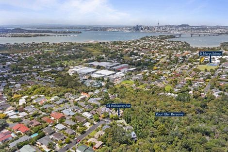 Photo of property in 1/31 Holdaway Avenue, Northcote, Auckland, 0627