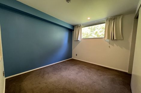 Photo of property in 21 Saddleback Grove, Karori, Wellington, 6012