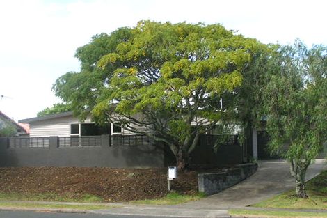 Photo of property in 90 Becroft Drive, Forrest Hill, Auckland, 0620