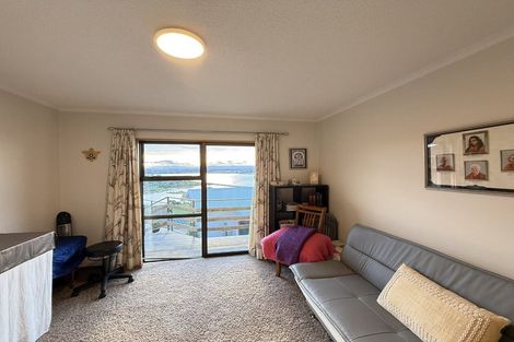 Photo of property in 1/56 Balmoral Lane, Redcliffs, Christchurch, 8081