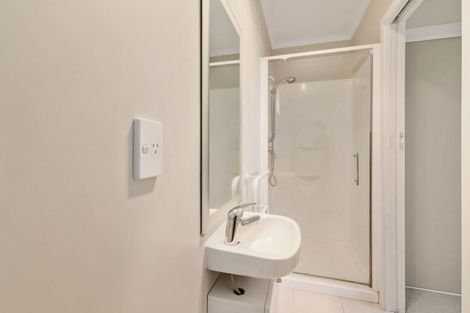 Photo of property in 56/64 Kawaha Point Road, Kawaha Point, Rotorua, 3010