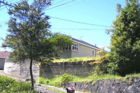 Photo of property in 43 Lake Road, Northcote, Auckland, 0627