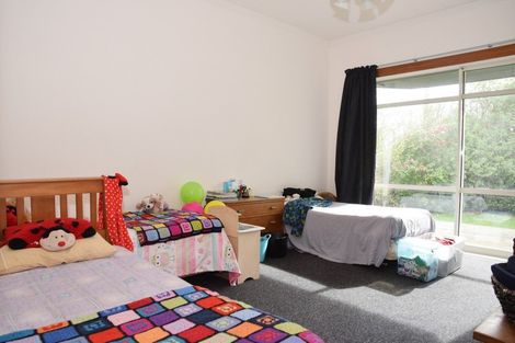 Photo of property in 74 Dalry Street, Wallacetown, 9816