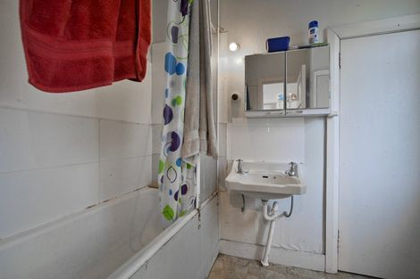 Photo of property in 305 Avenue Road West, Hastings, 4122