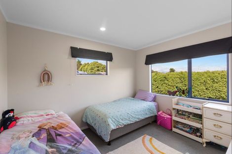 Photo of property in 2 Wallace Loop Road, Koputaroa, Levin, 5571