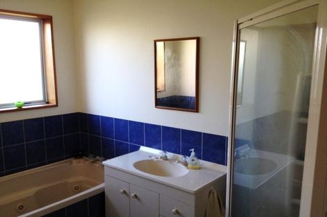 Photo of property in 7 Orlando Crescent, Waimairi Beach, Christchurch, 8083