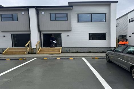 Photo of property in 7/64 Glen Road, Stokes Valley, Lower Hutt, 5019