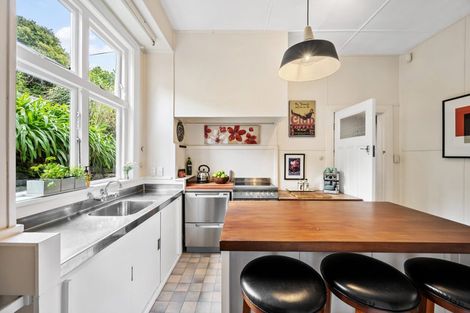 Photo of property in 11 Oban Street, Wadestown, Wellington, 6012