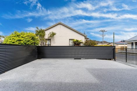 Photo of property in 1 Thorn Street, Caversham, Dunedin, 9012