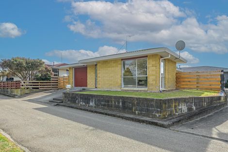 Photo of property in 6a Monrad Street, Highbury, Palmerston North, 4412