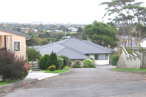 Photo of property in 56 Kakariki Grove, Waikanae, 5036