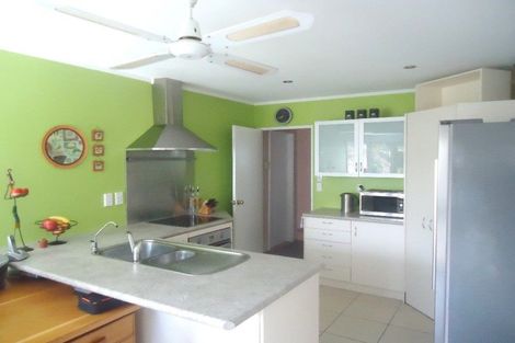 Photo of property in 1/11 Sunnynook Road, Forrest Hill, Auckland, 0620