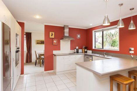 Photo of property in 11 Parkside Crescent, Northwood, Christchurch, 8051