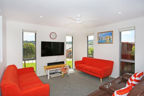 Photo of property in 24 Helenslee Road, Pokeno, 2402