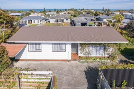 Photo of property in 113b Cornfoot Street, Castlecliff, Whanganui, 4501