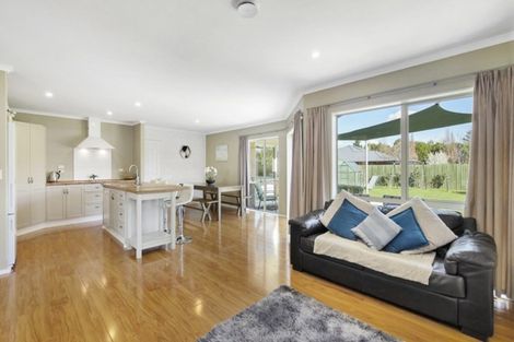 Photo of property in 79 North Terrace, Darfield, 7510