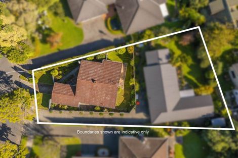 Photo of property in 15 Rosebank Grove, Waikanae, 5036