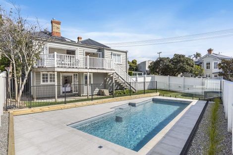 Photo of property in 36 Calliope Road, Devonport, Auckland, 0624