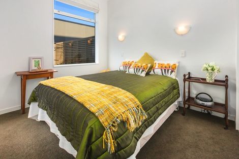 Photo of property in 2/101u Mana Esplanade, Paremata, Porirua, 5026