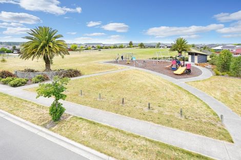 Photo of property in 32 Sovereign Boulevard, Kaiapoi, 7630