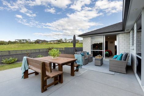 Photo of property in 7 Shoreview Close, Omokoroa, 3114