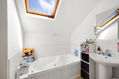 Photo of property in 37 Macmillan Avenue, Cashmere, Christchurch, 8022