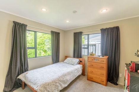 Photo of property in 9a Greer Crescent, Tawa, Wellington, 5028