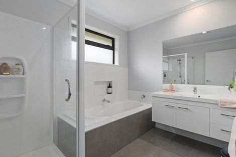 Photo of property in 23 Wingfield Road, Pokeno, 2402