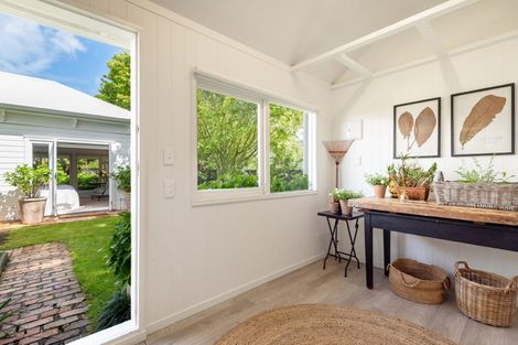 Photo of property in 49b Roland Road, Greenhithe, Auckland, 0632